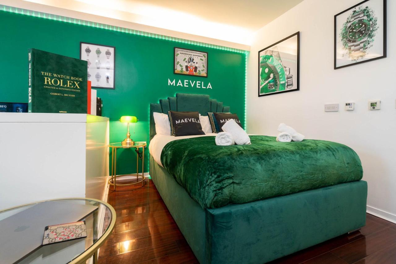Maevela Apartments - Top Floor Rolex Themed Studio Apt Inside The Cube, Mailbox - Free Netflix & Wifi Birmingham Exterior photo
