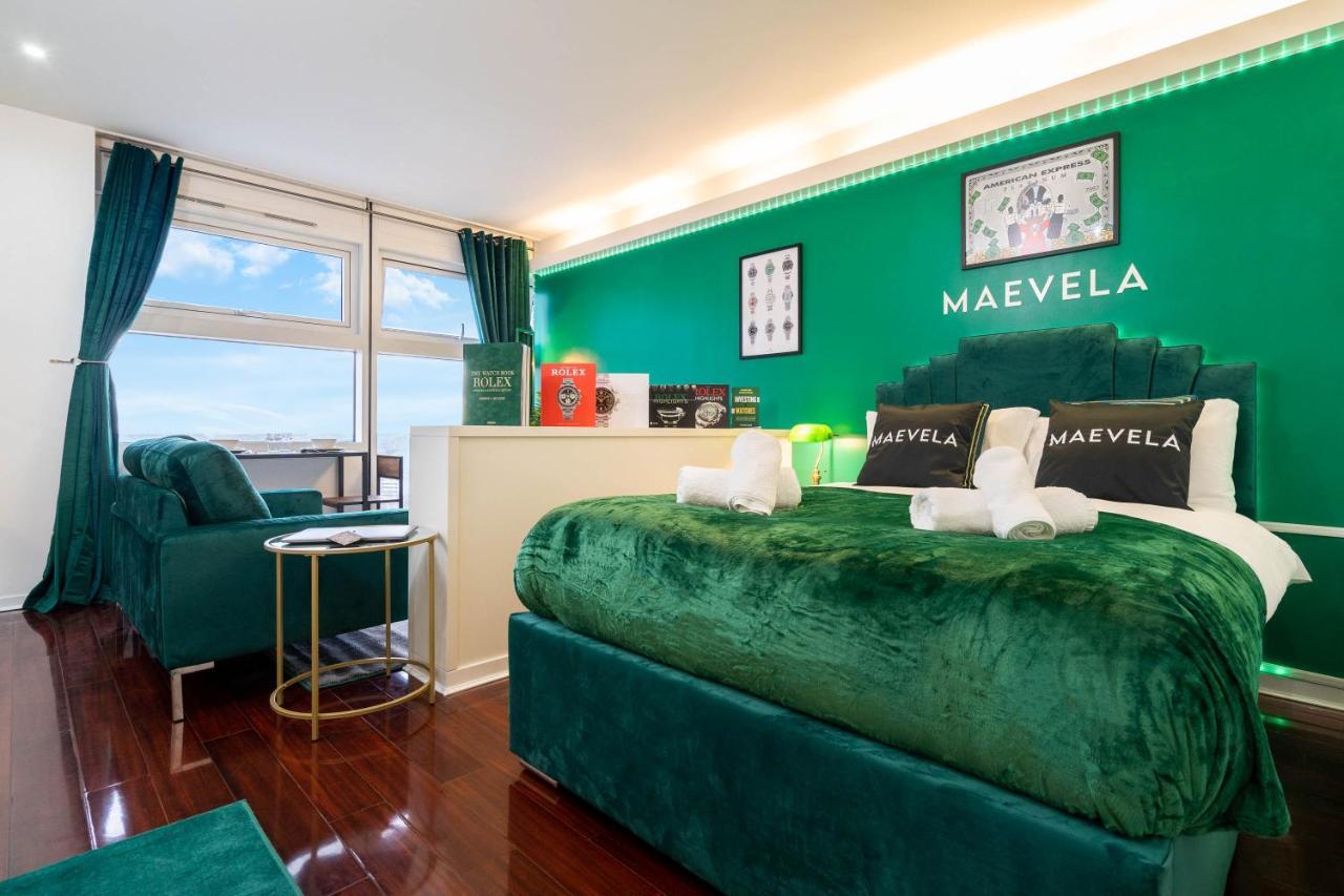 Maevela Apartments - Top Floor Rolex Themed Studio Apt Inside The Cube, Mailbox - Free Netflix & Wifi Birmingham Exterior photo