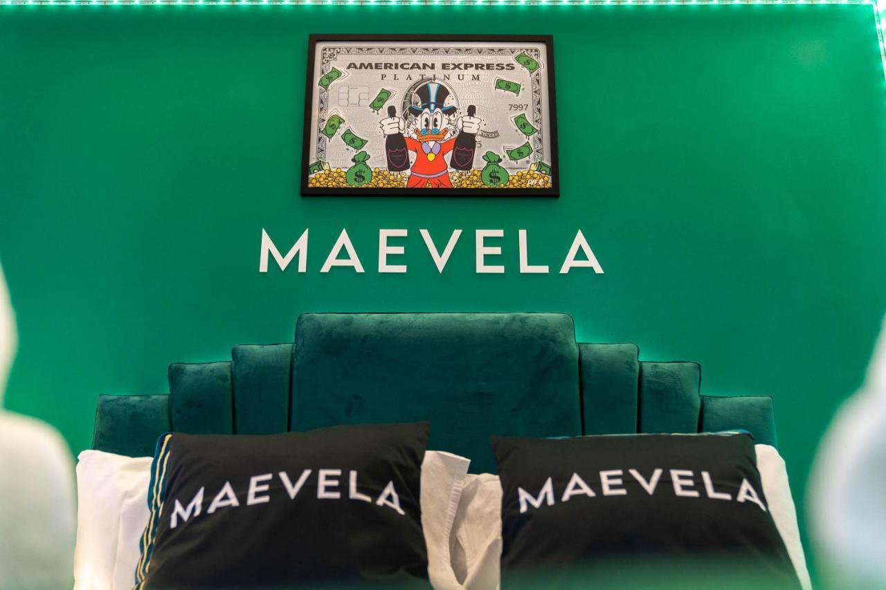 Maevela Apartments - Top Floor Rolex Themed Studio Apt Inside The Cube, Mailbox - Free Netflix & Wifi Birmingham Exterior photo