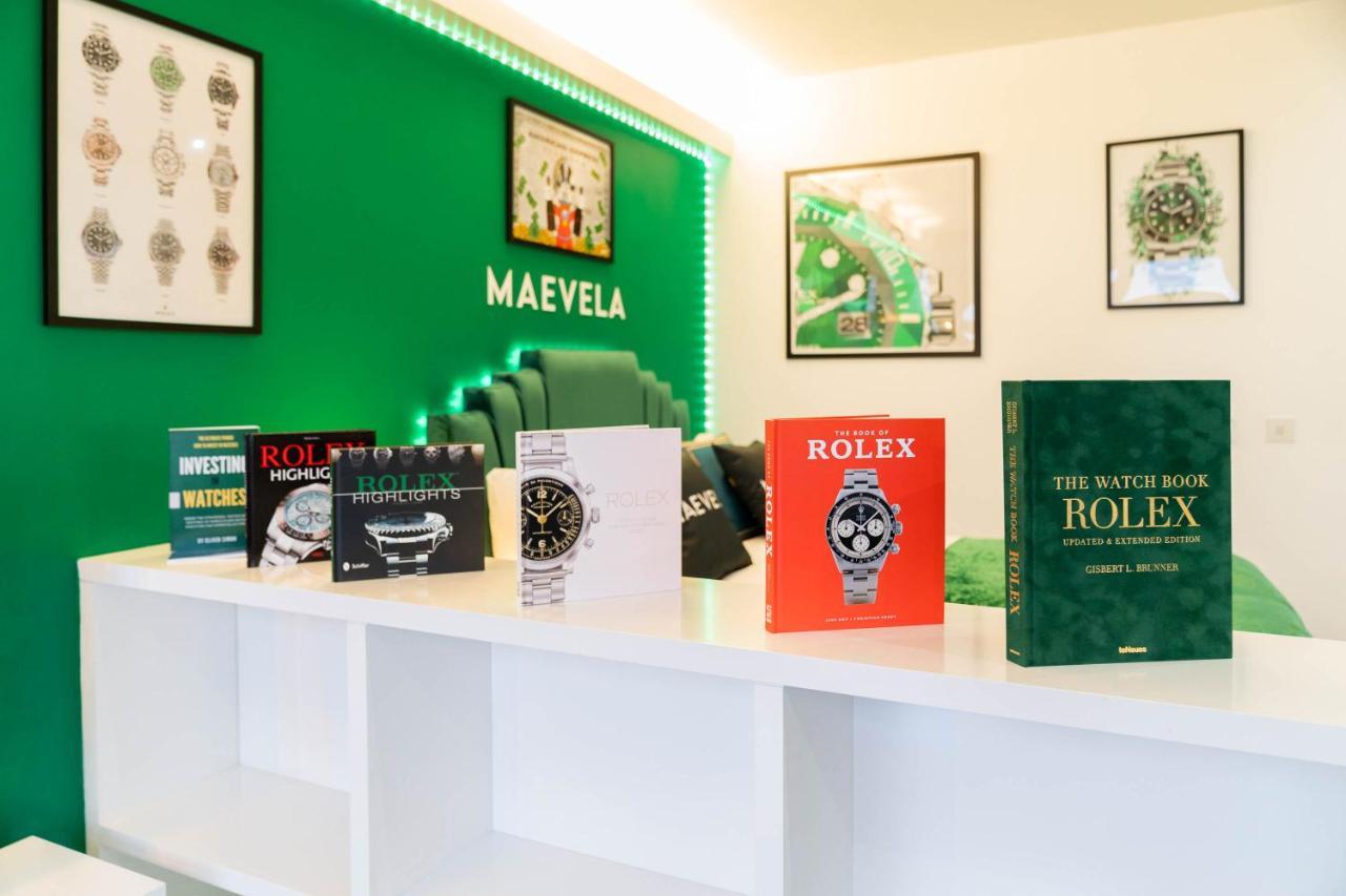 Maevela Apartments - Top Floor Rolex Themed Studio Apt Inside The Cube, Mailbox - Free Netflix & Wifi Birmingham Exterior photo